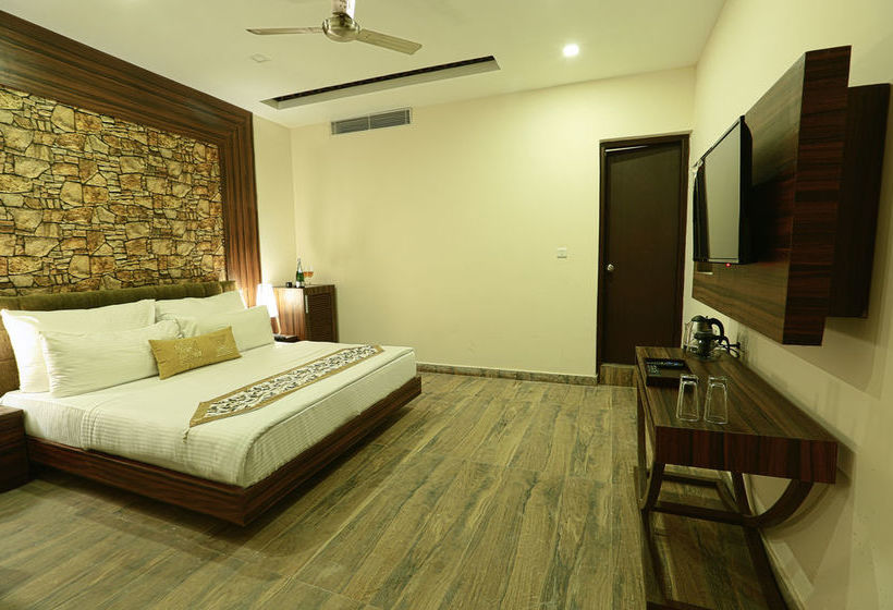 Hotel Safari Park Resort 4