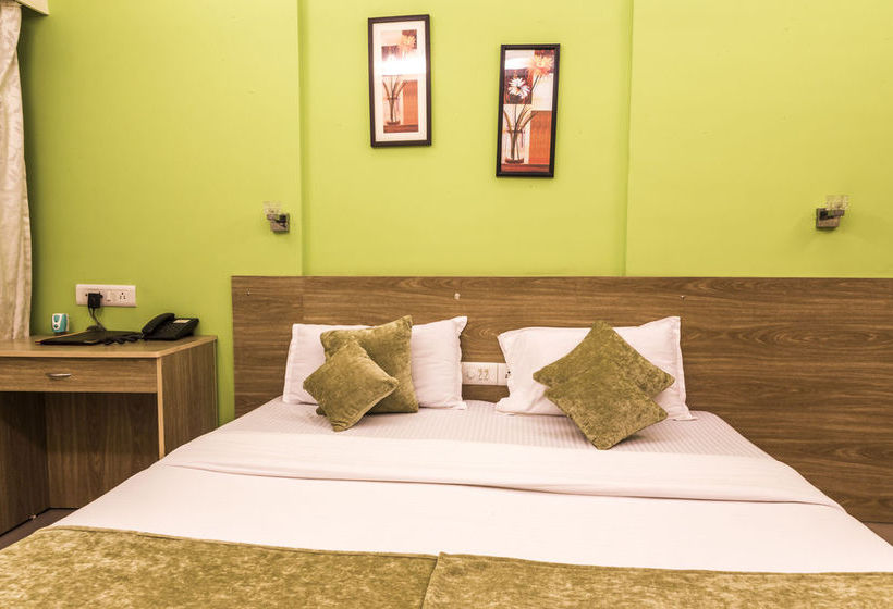 Hotel Oyo Premium Saki Vihar 12