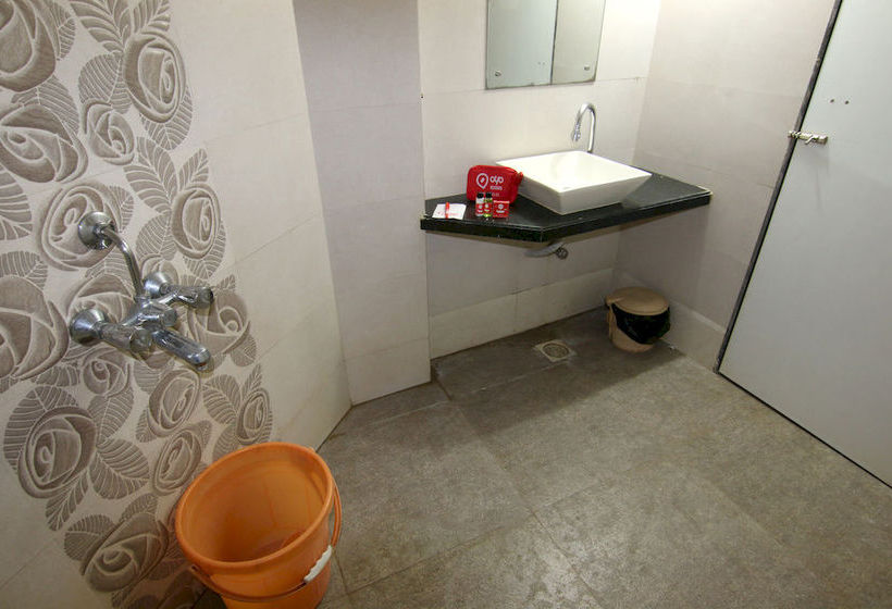 Hotel Oyo Premium Mumbai Sher E Punjab 186 1