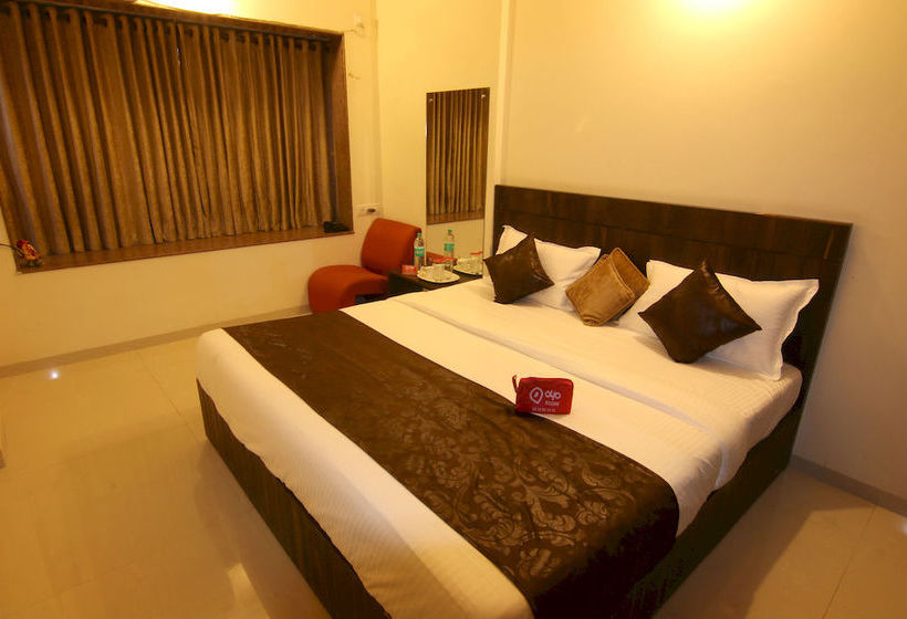 Hotel Oyo Premium Mumbai Sher E Punjab 186 13
