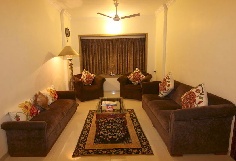 Hotel Oyo Premium Mumbai Sher E Punjab 186 14