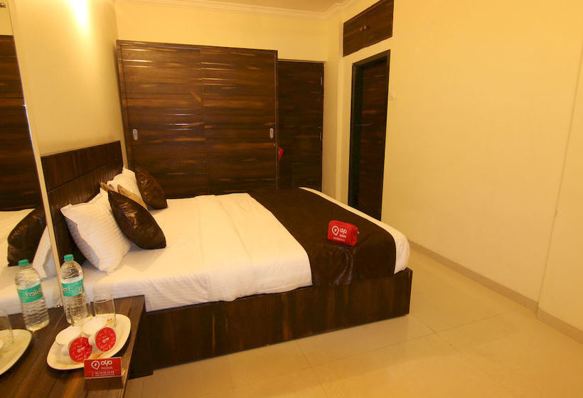 Hotel Oyo Premium Mumbai Sher E Punjab 186 9