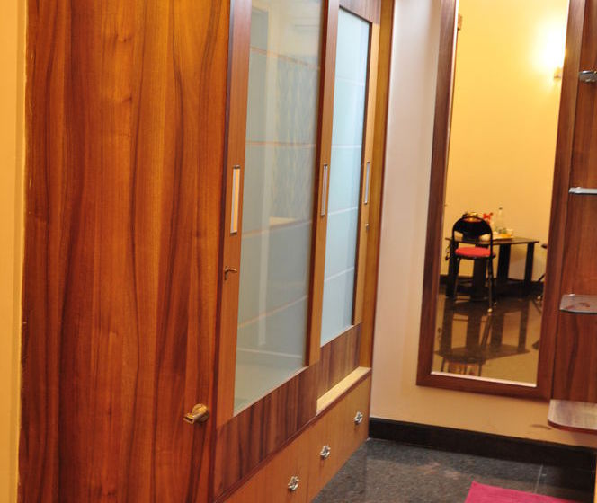 Hotel Orange Suites Airport Transit Stay 5