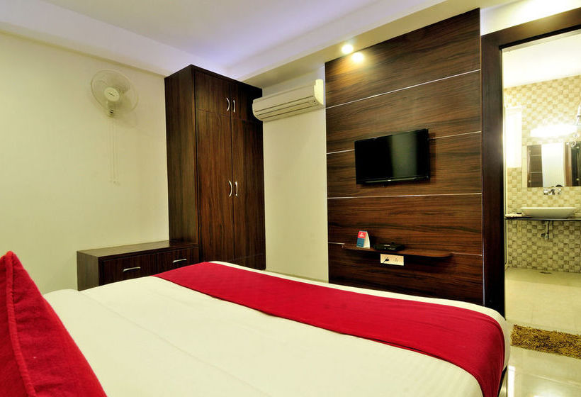 Hotel Zo Rooms Noida Atta Market Noida