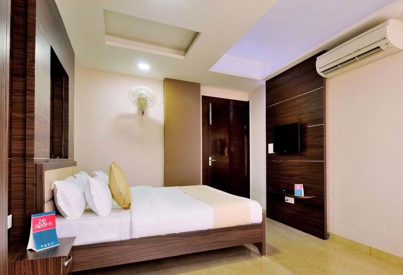 Hotel Zo Rooms Noida Atta Market 17