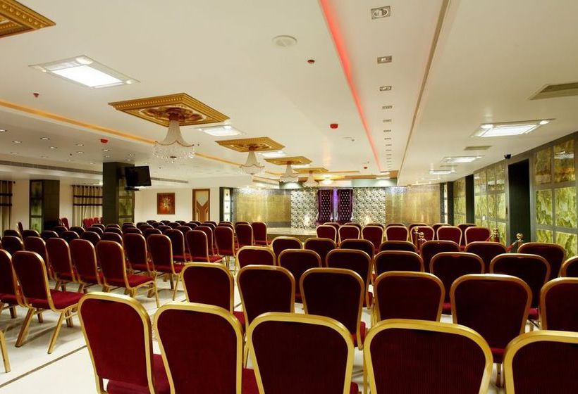 Hotel Grand Elite 18