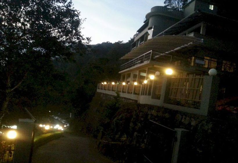 Hotel Forest Glade 10