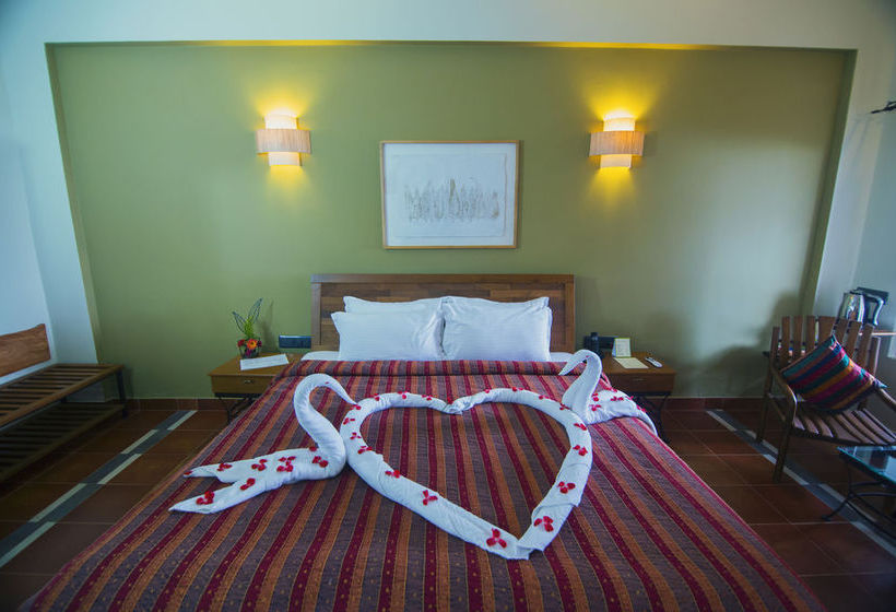 Hotel Forest Glade 15