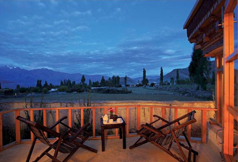 Hotel Saboo Resorts Leh