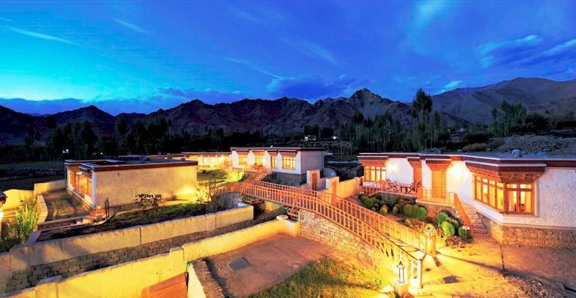 Hotel Saboo Resorts 10