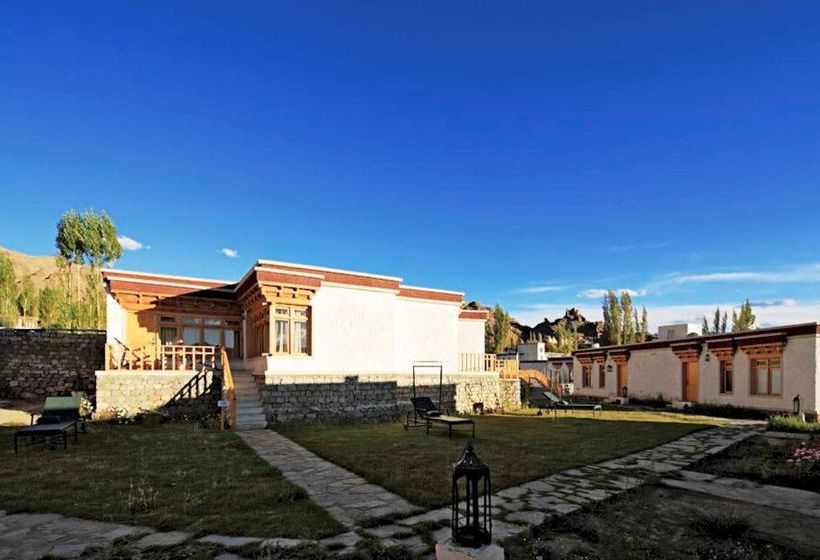 Hotel Saboo Resorts 8