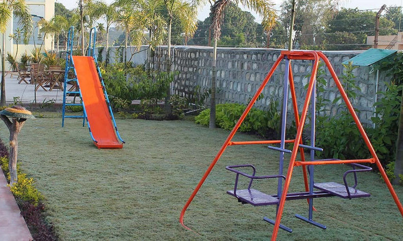 Hotel V Resorts Rajaji National Park 18