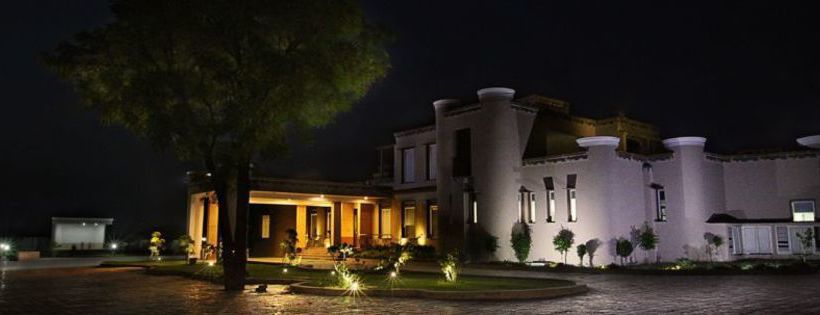 Treehouse Dwarka Hotel & Club Behror Rajasthán