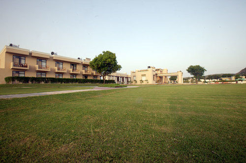 Treehouse Dwarka Hotel & Club 6