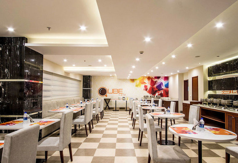 Hotel Siesta Hitech 12