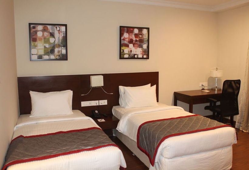 Hotel Siesta Hitech 14