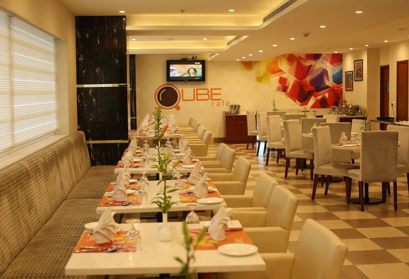 Hotel Siesta Hitech 18