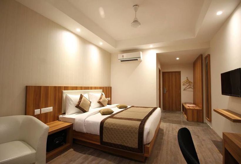 Hotel Le Roi Raipur 14