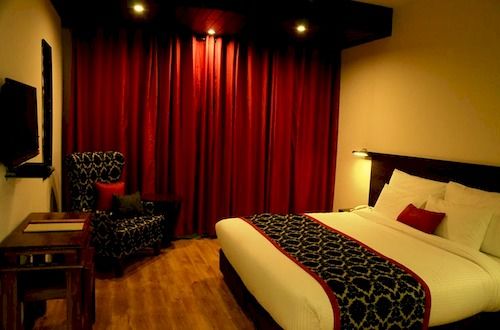 Woodsmoke Resort & Spa Shimla