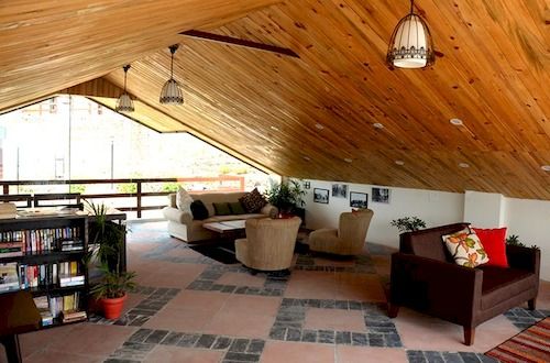 Woodsmoke Resort & Spa 11