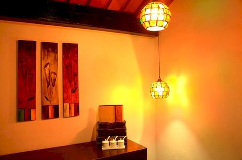 Woodsmoke Resort & Spa 12