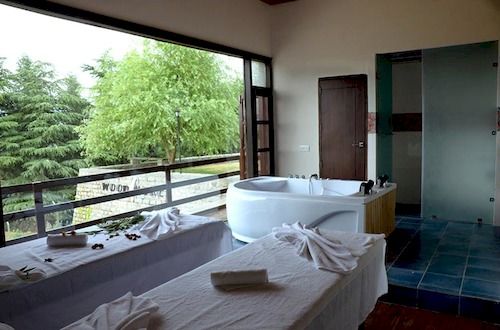 Woodsmoke Resort & Spa 14