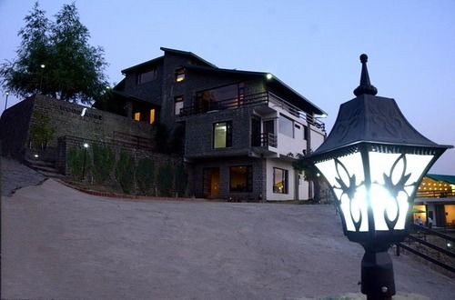 Woodsmoke Resort & Spa 15