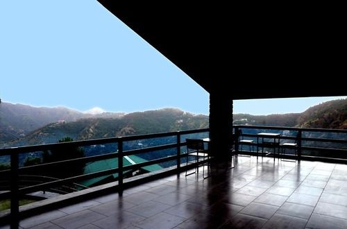 Woodsmoke Resort & Spa 17