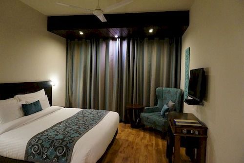 Woodsmoke Resort & Spa 3