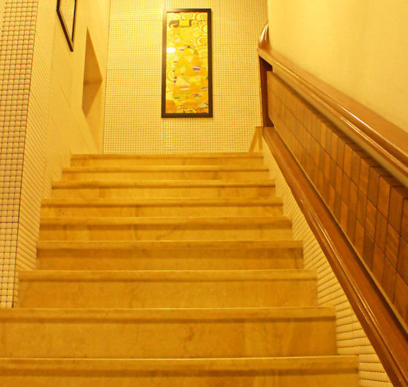 Hotel Stay Vista Rooms At Marine Lines 8