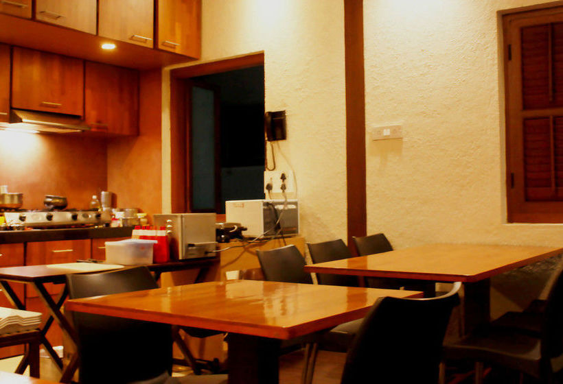 Hotel Stay Vista Rooms At Mumbai Central 1