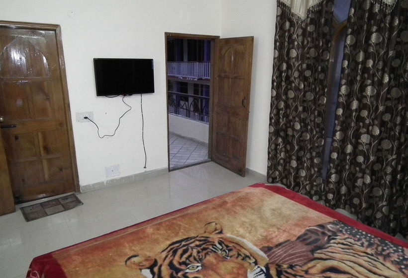 Hotel Crystal Manali Himachal Pradesh