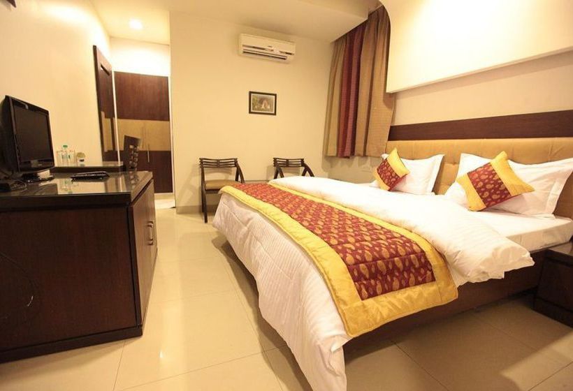 Hotel The Grand Olive 13