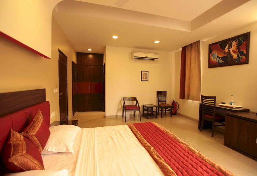 Hotel The Grand Olive 2