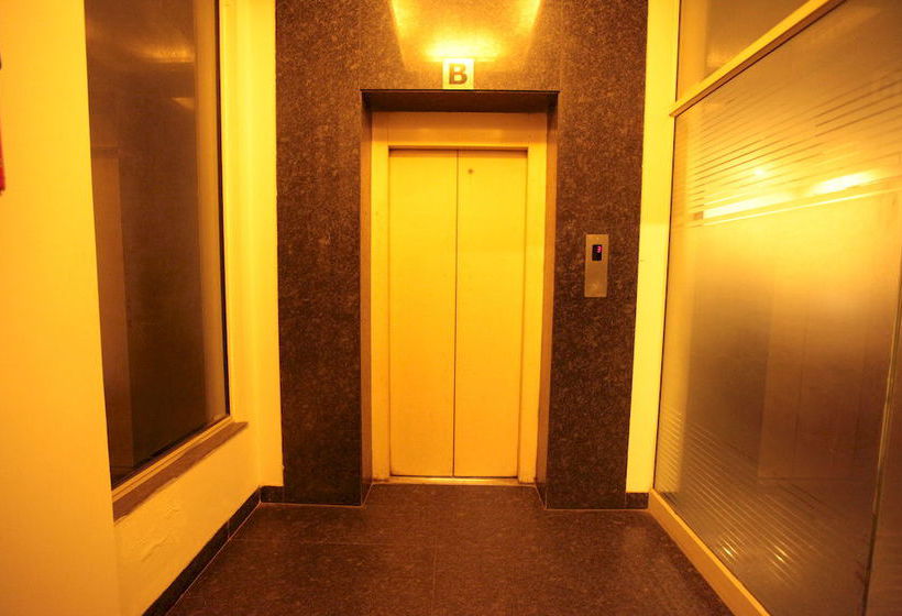 Hotel The Grand Olive 8