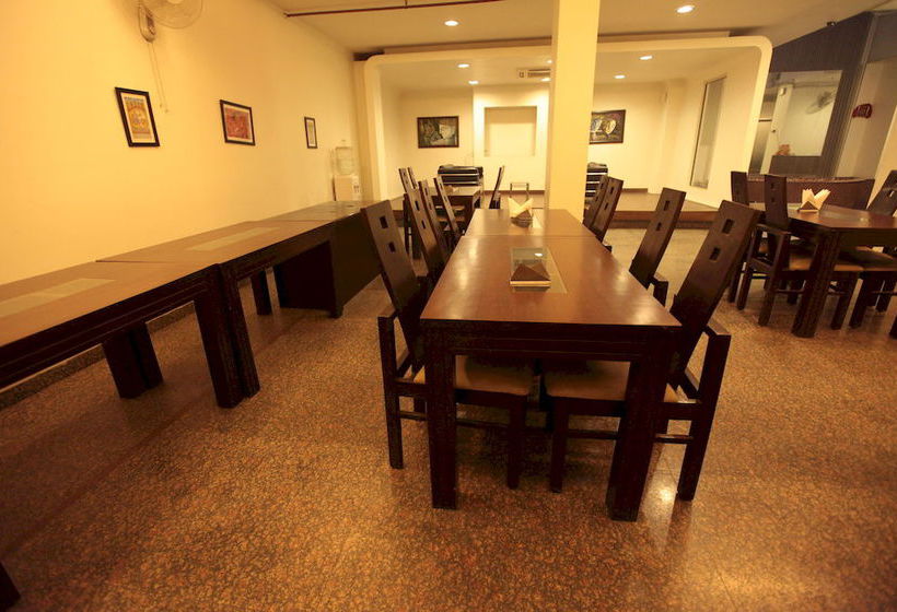 Hotel The Grand Olive 9