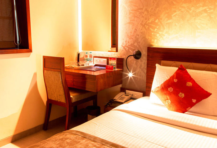 Hotel Oyo Premium Thane Wagle Industrial Estate 3