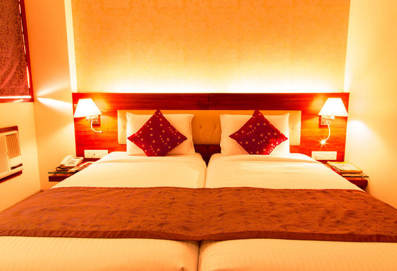 Hotel Oyo Premium Thane Wagle Industrial Estate 6