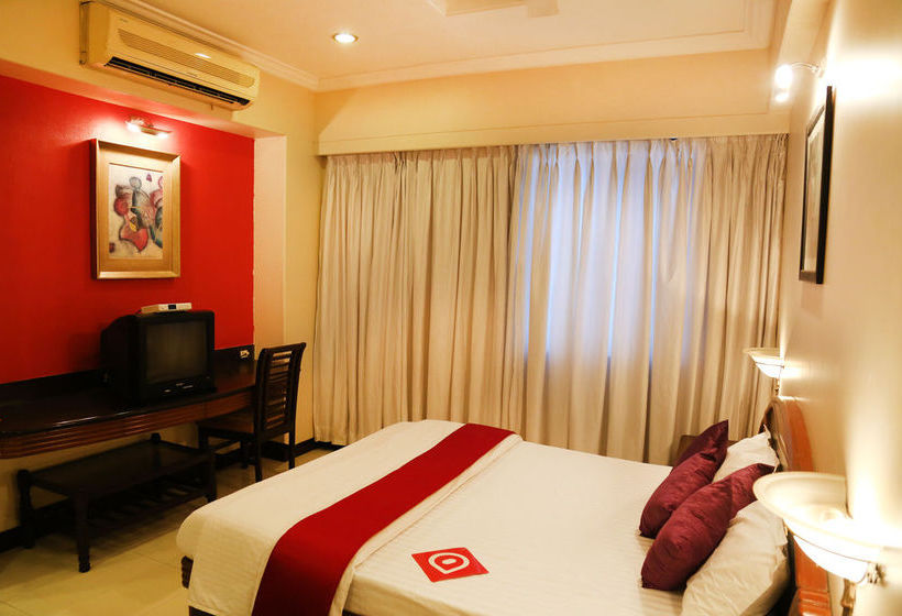 Hotel Oyo Rooms Pimpri Finolex Chowk 11