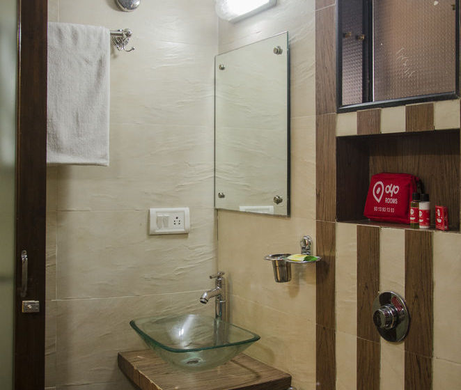 Hotel Oyo Rooms Vashi 17