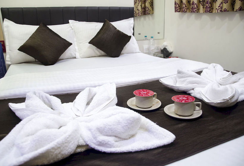 Hotel Oyo Rooms Mumbai Airport Road Metro Station 2