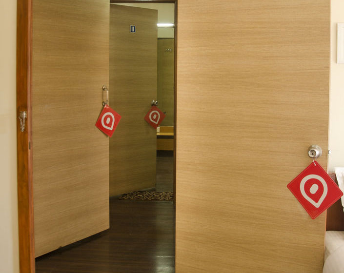 Oyo Apartments Mumbai Domestic Airport 1 12