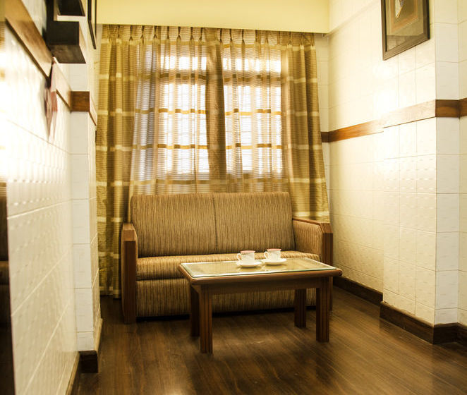 Oyo Apartments Mumbai Domestic Airport 1 16