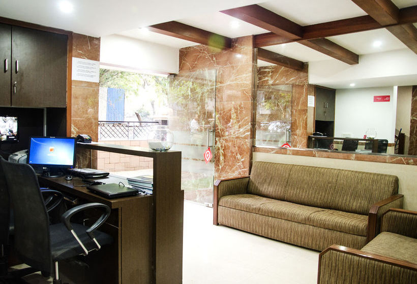 Oyo Apartments Mumbai Domestic Airport 1 6