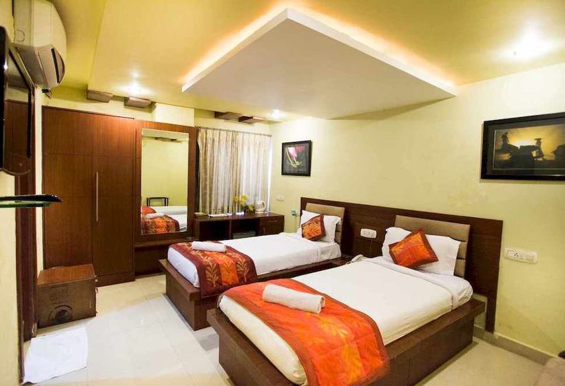 Hotel Oyo Rooms Jubilee Hills 13