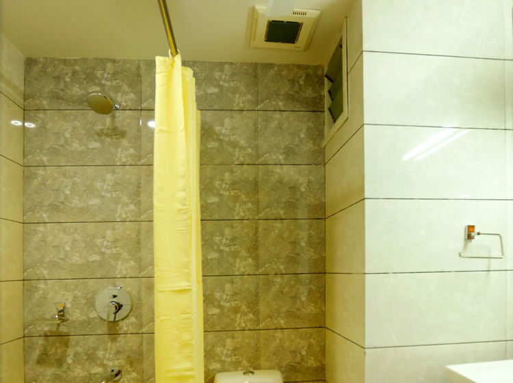 Hotel Oyo Rooms Jubilee Hills 15