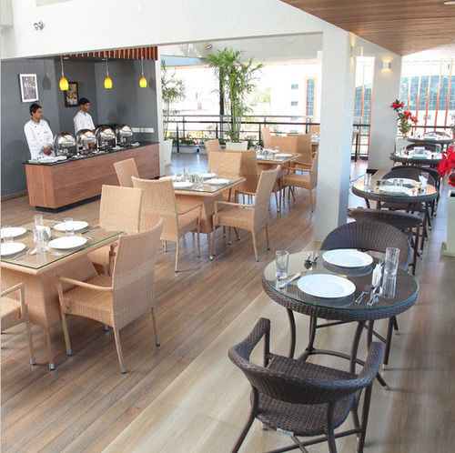 Hotel The Pommels Business 9