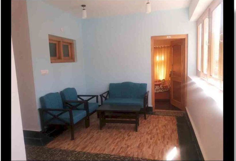 Hotel New Glacier View 13