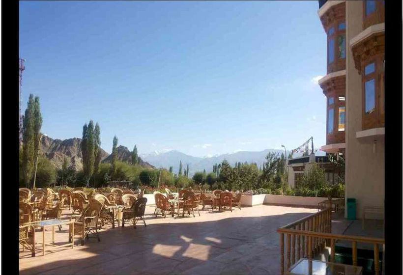 Hotel New Glacier View 14