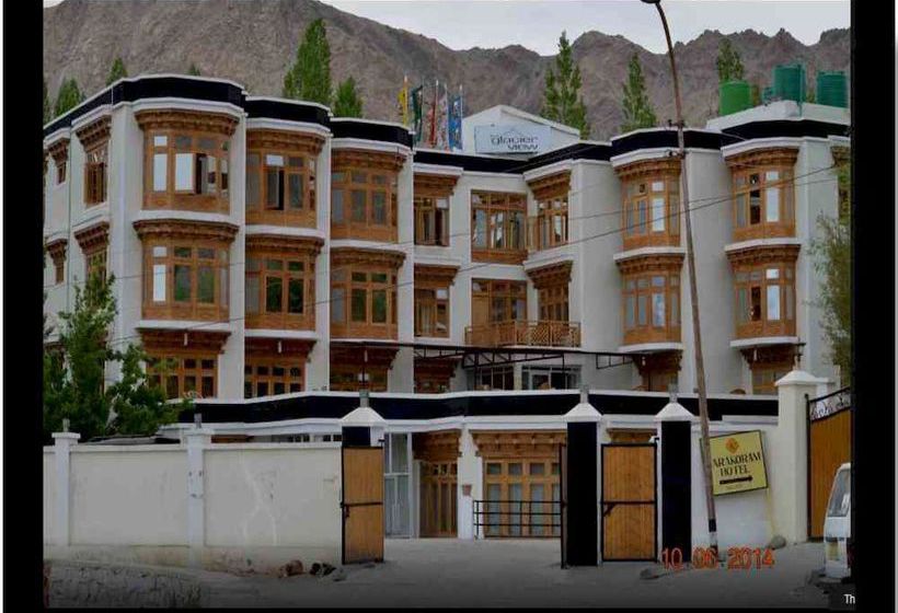 Hotel New Glacier View 9